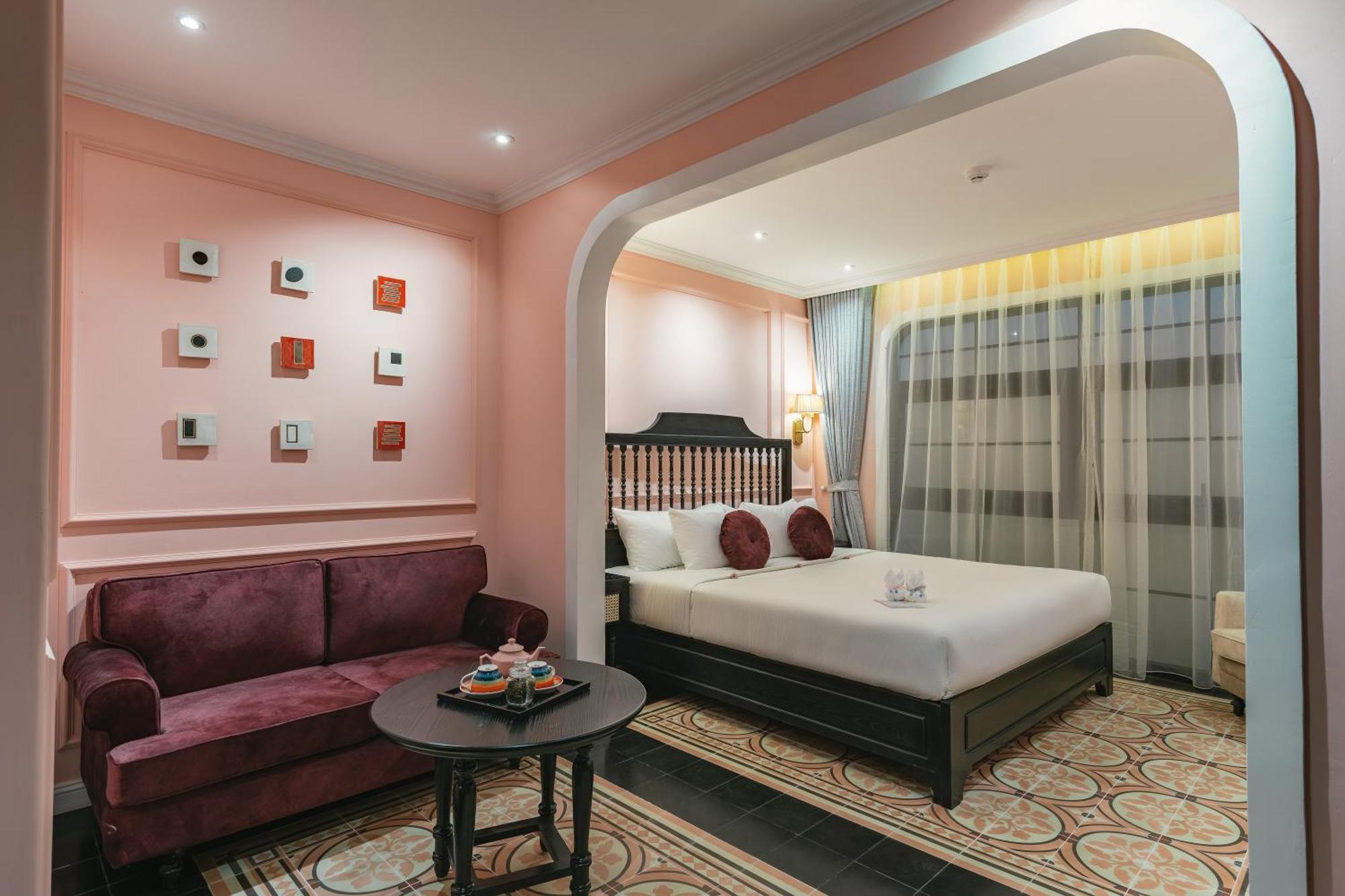 The Now Boutique & Da Nang