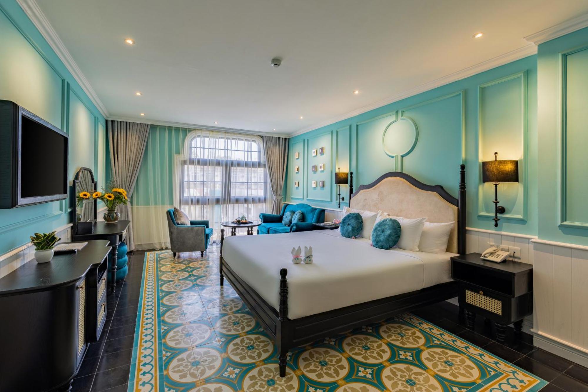 Aparthotel The Now Boutique & 4*