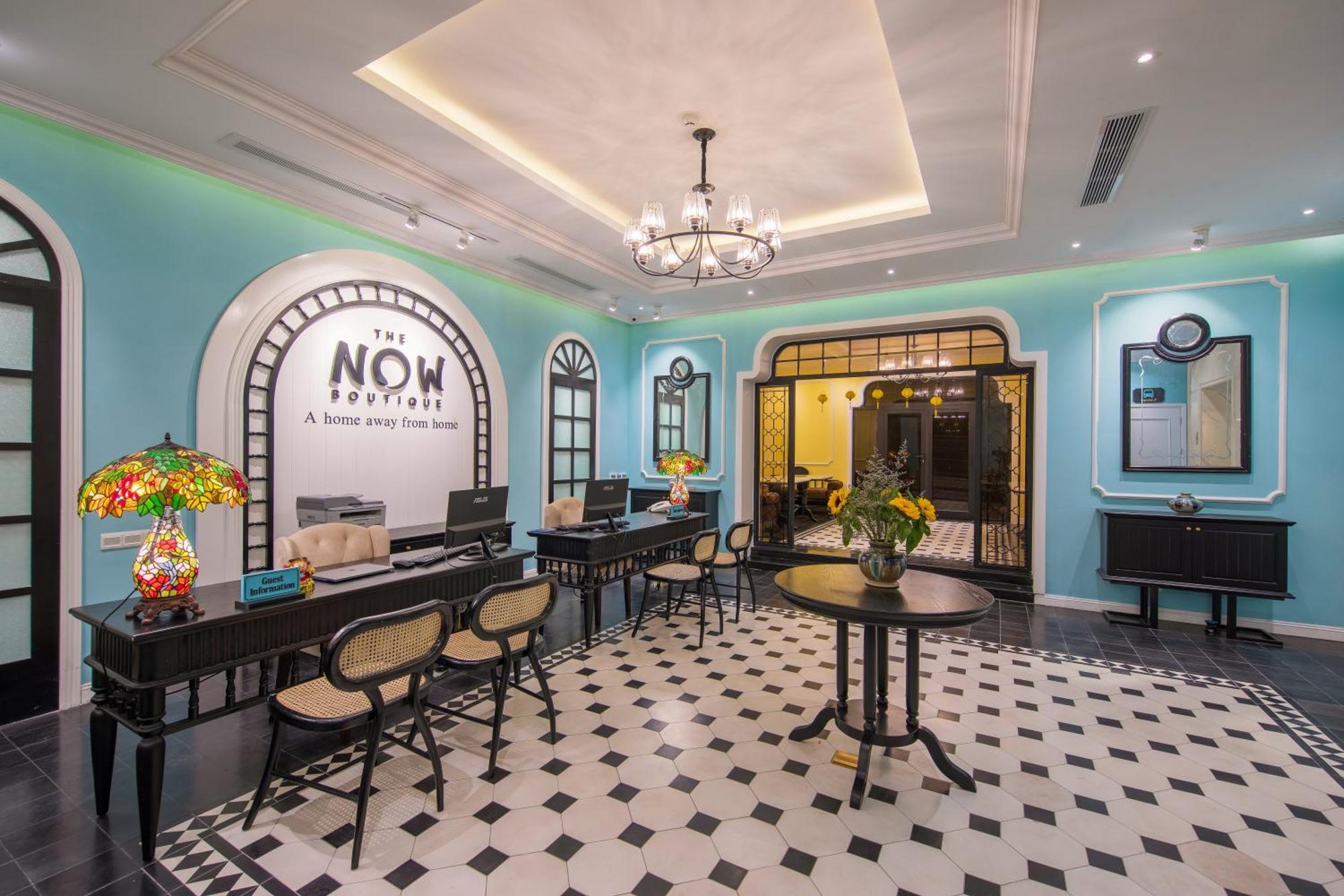 The Now Boutique & 4*